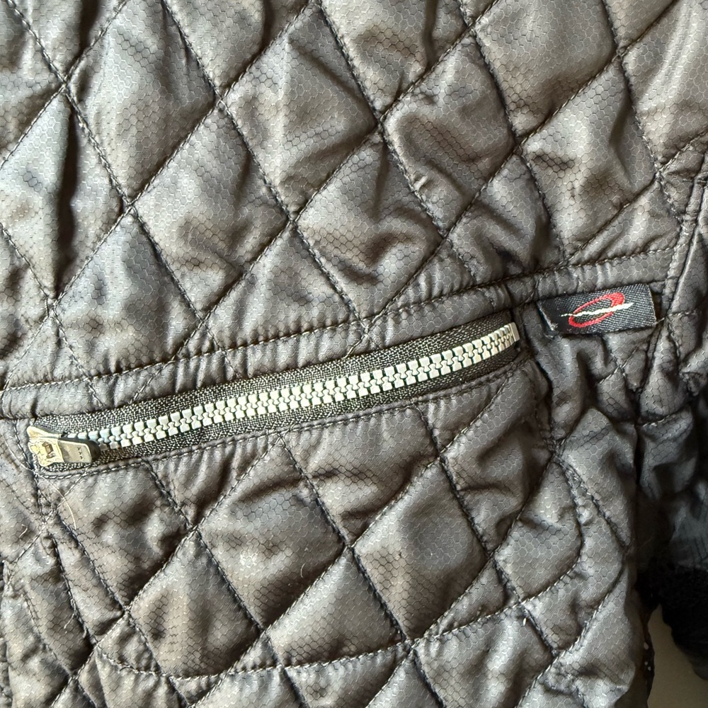 Obermeyer Quilted Jacket Apres Ski Snow Lightweight Black Gorpcore Performance 8 View 3